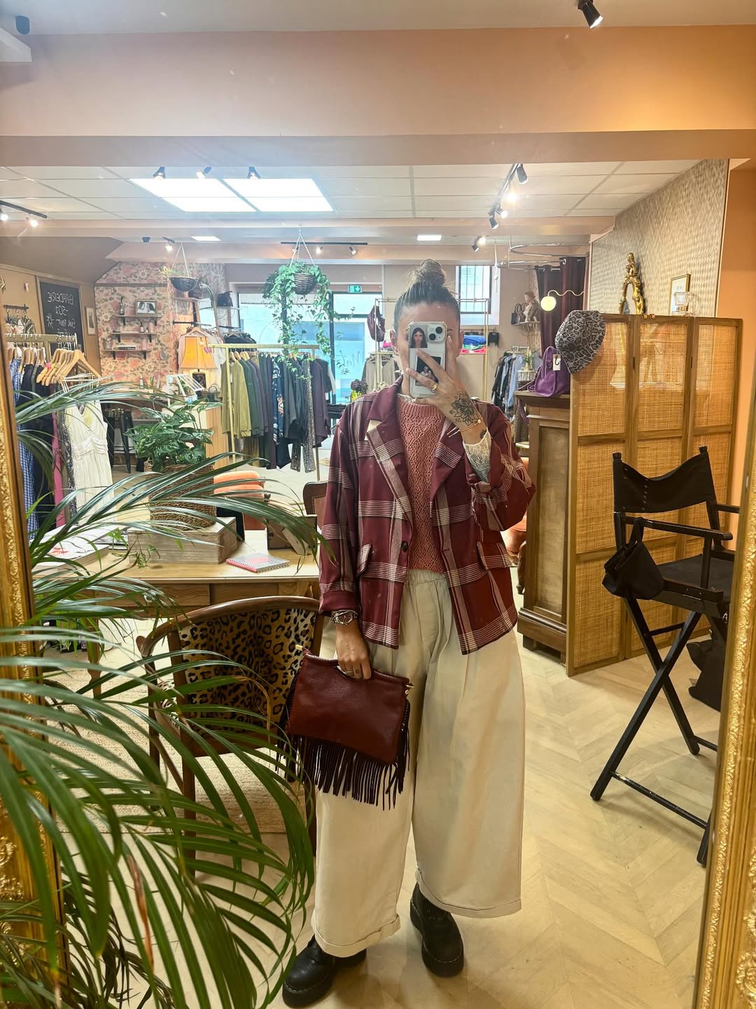 Les petites nouveautés de la rentrée commencent à arriver! Toute la petite maroquinerie est main (2) Vêtement Périgueux