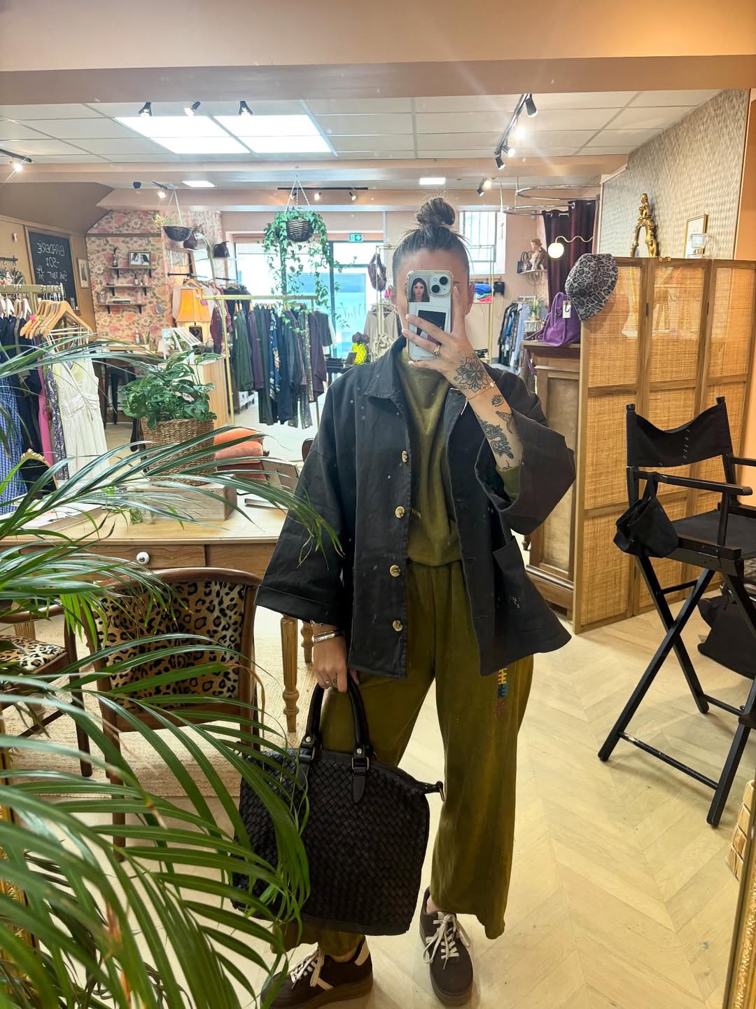 Les petites nouveautés de la rentrée commencent à arriver! Toute la petite maroquinerie est main Vêtement Périgueux